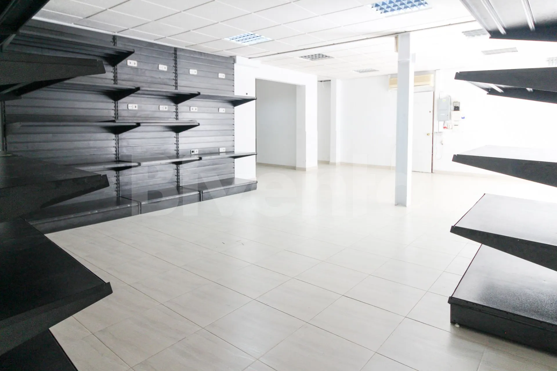 Imatge de Un espacio versátil, cómodo y perfectamente equipado para arrancar tu actividad.​