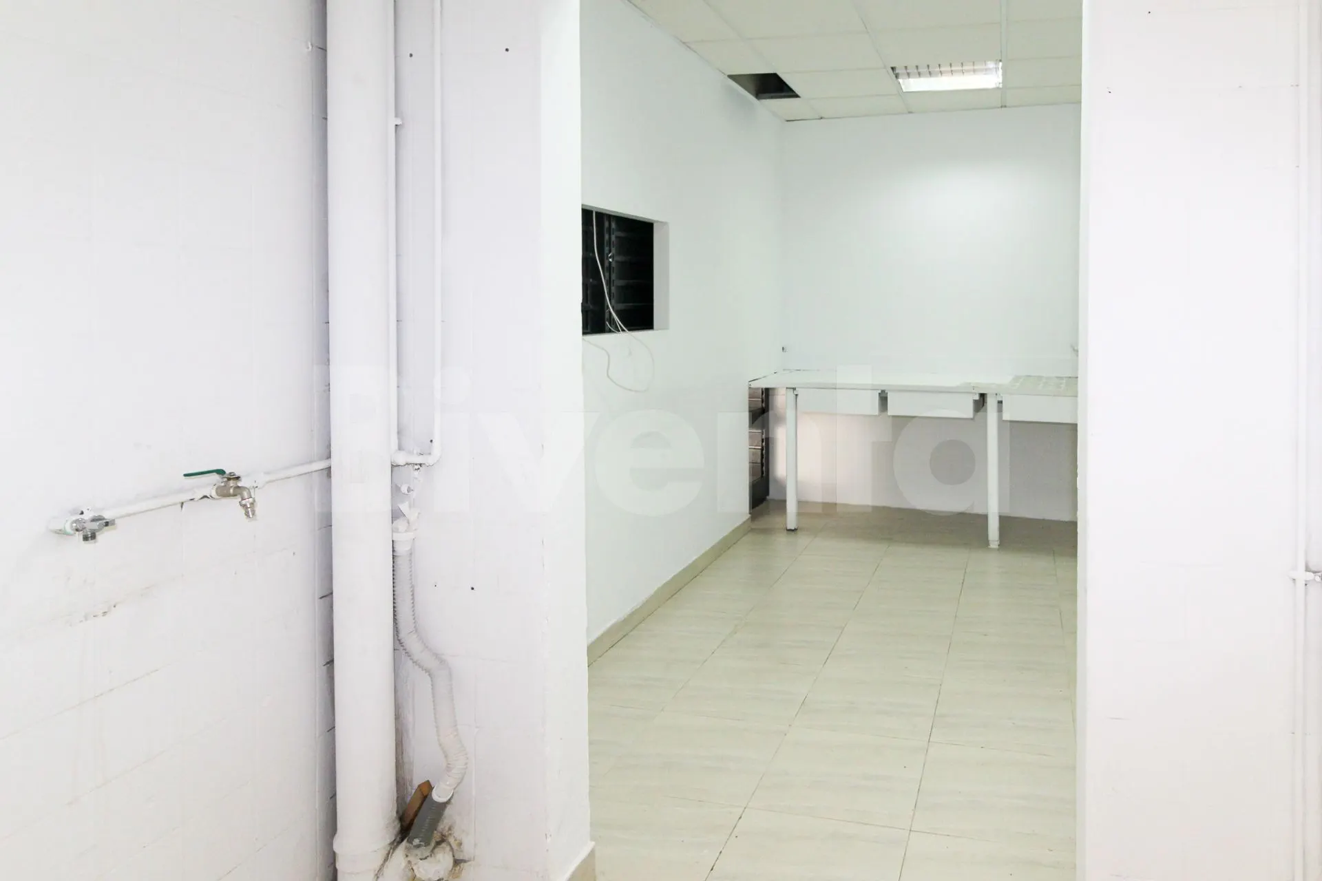 Imatge de Un espacio versátil, cómodo y perfectamente equipado para arrancar tu actividad.​